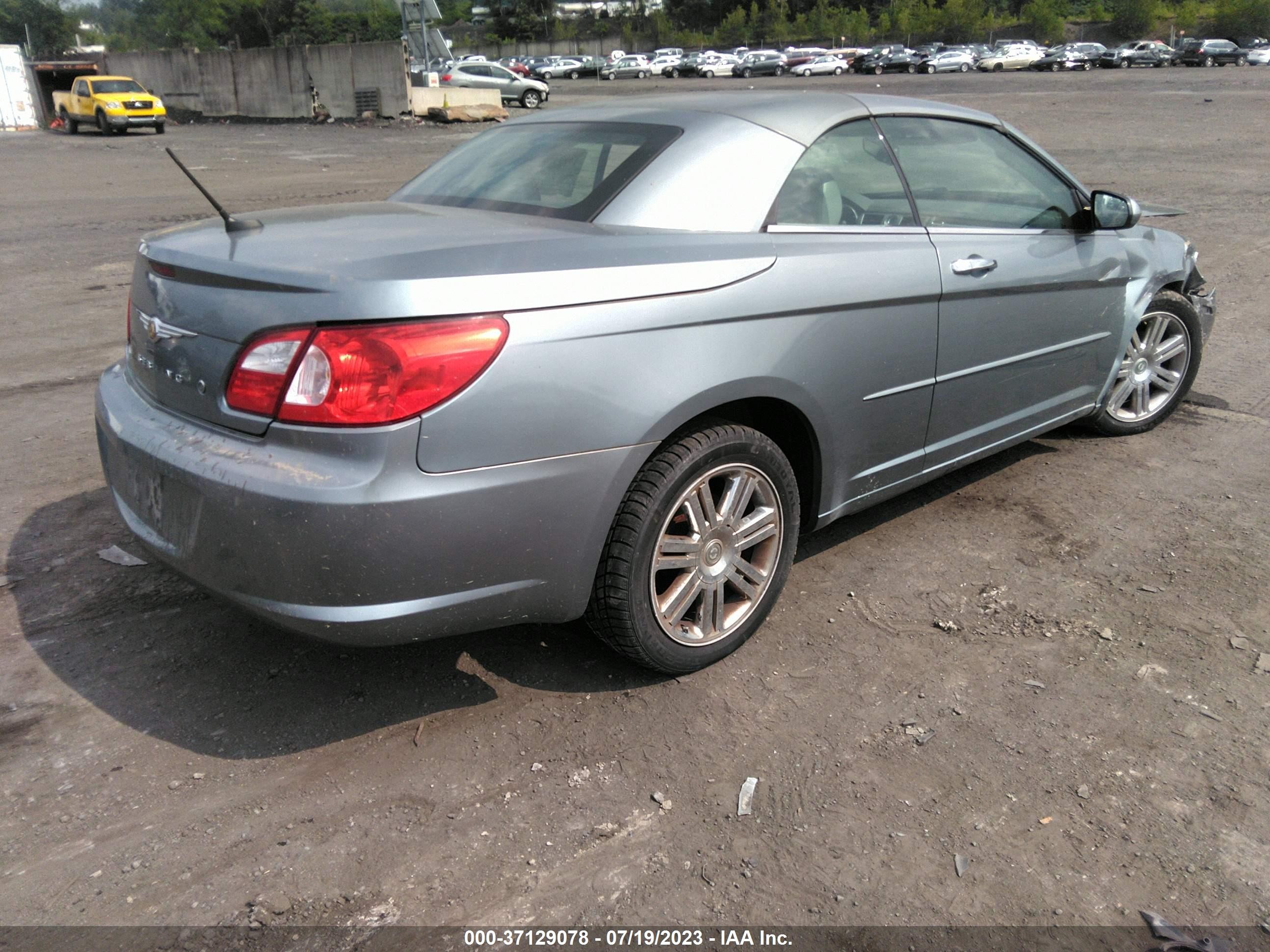 Photo 3 VIN: 1C3LC65M08N150096 - CHRYSLER SEBRING 