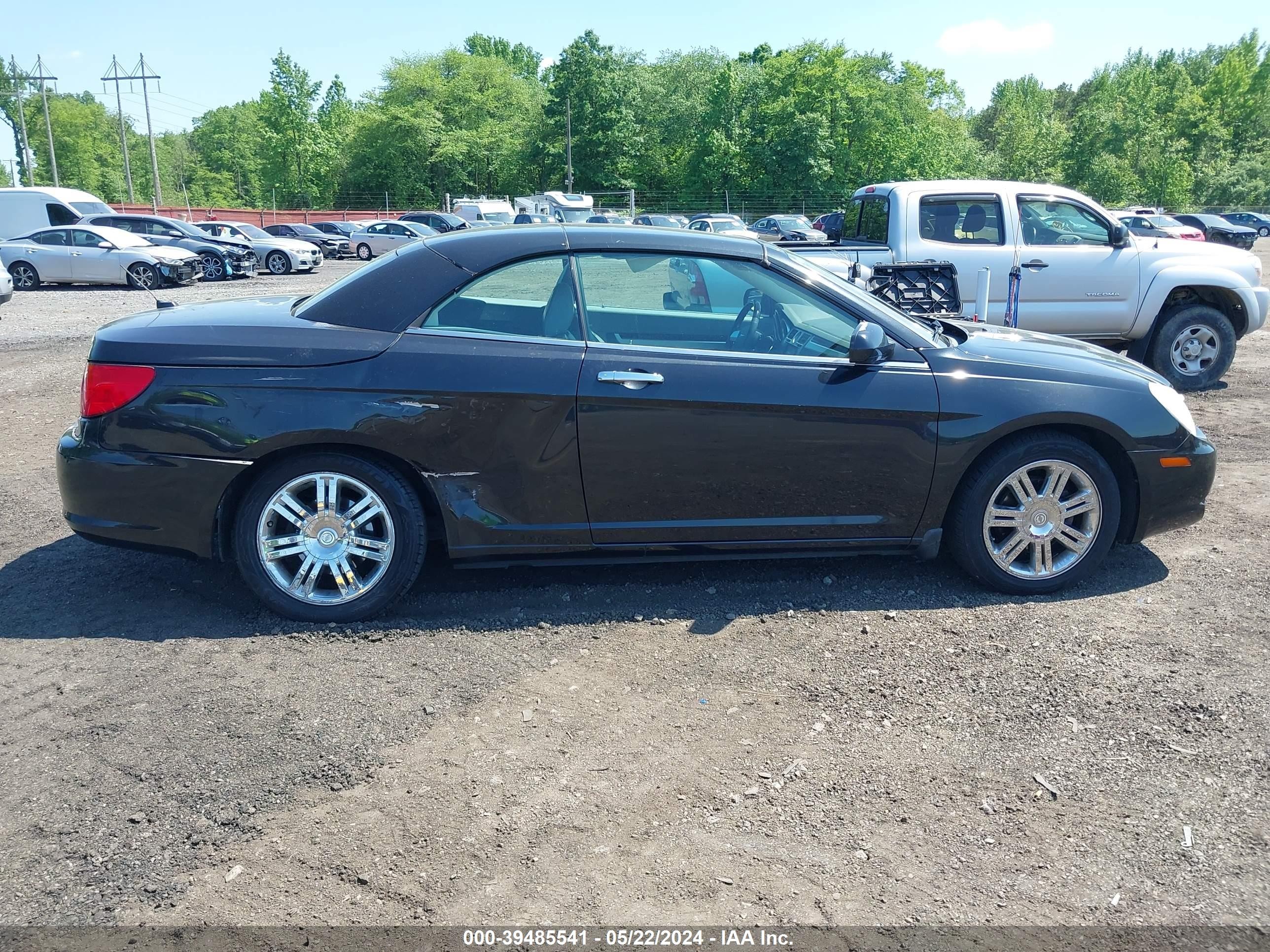 Photo 12 VIN: 1C3LC65M18N261112 - CHRYSLER SEBRING 