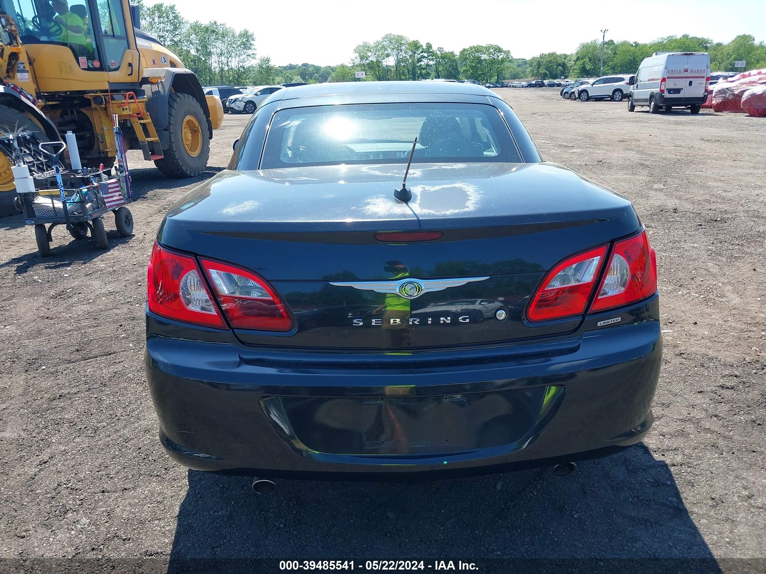 Photo 15 VIN: 1C3LC65M18N261112 - CHRYSLER SEBRING 