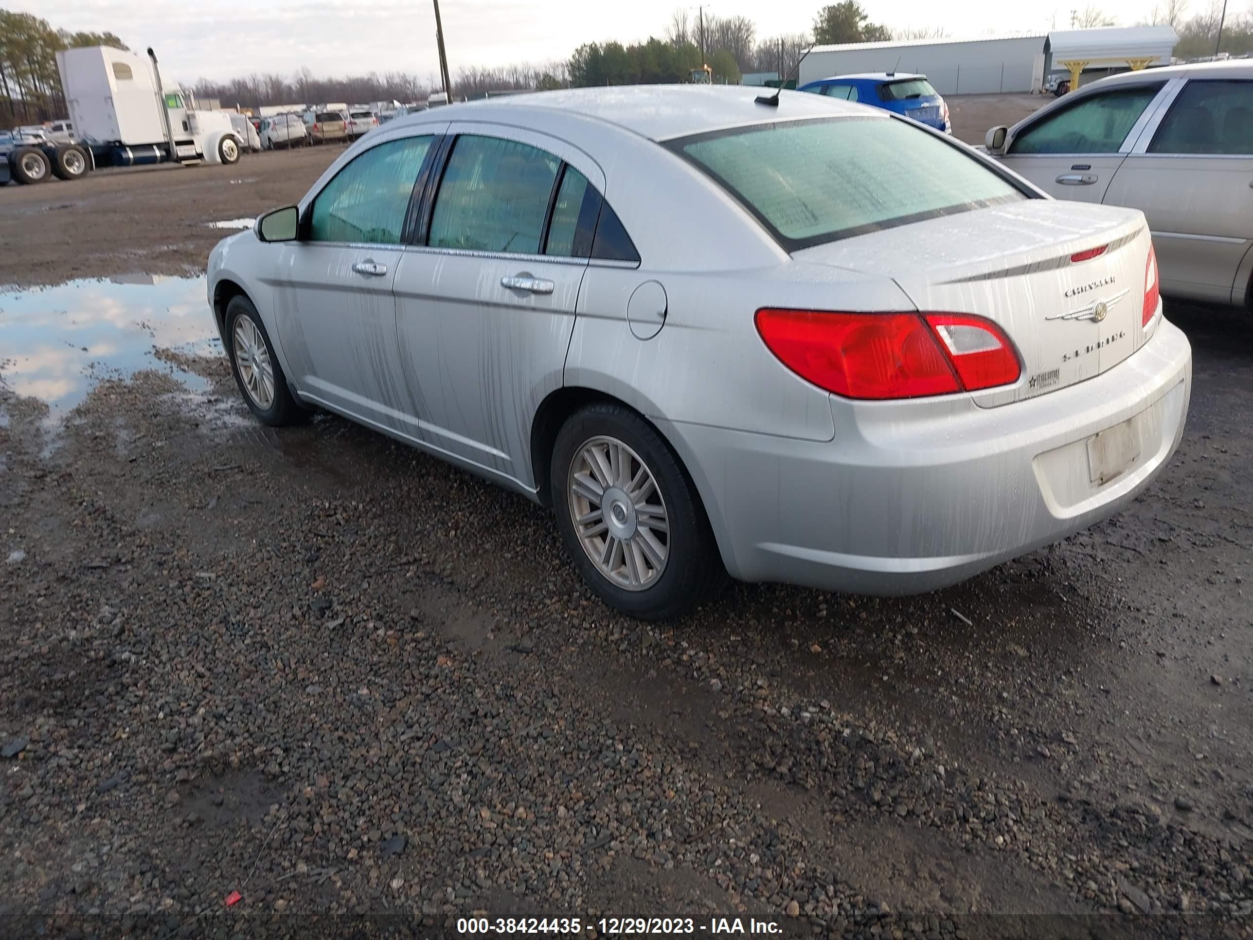 Photo 2 VIN: 1C3LC66B69N506999 - CHRYSLER SEBRING 