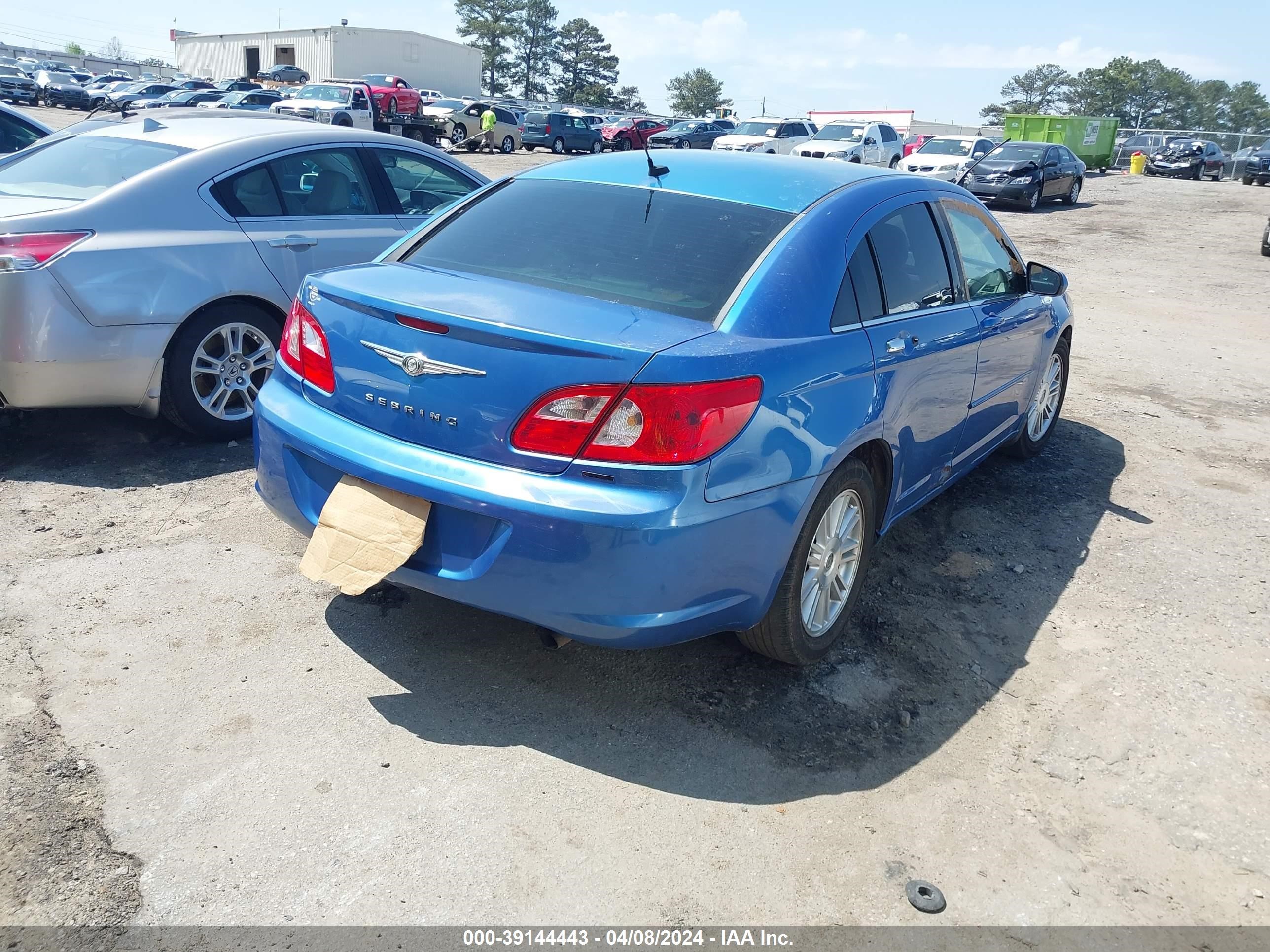 Photo 3 VIN: 1C3LC66K28N224776 - CHRYSLER SEBRING 