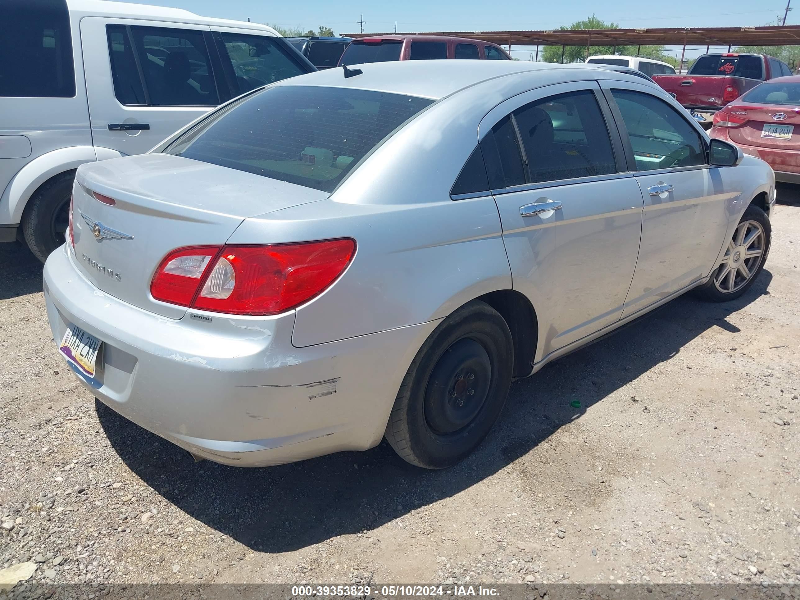 Photo 3 VIN: 1C3LC66MX8N166661 - CHRYSLER SEBRING 