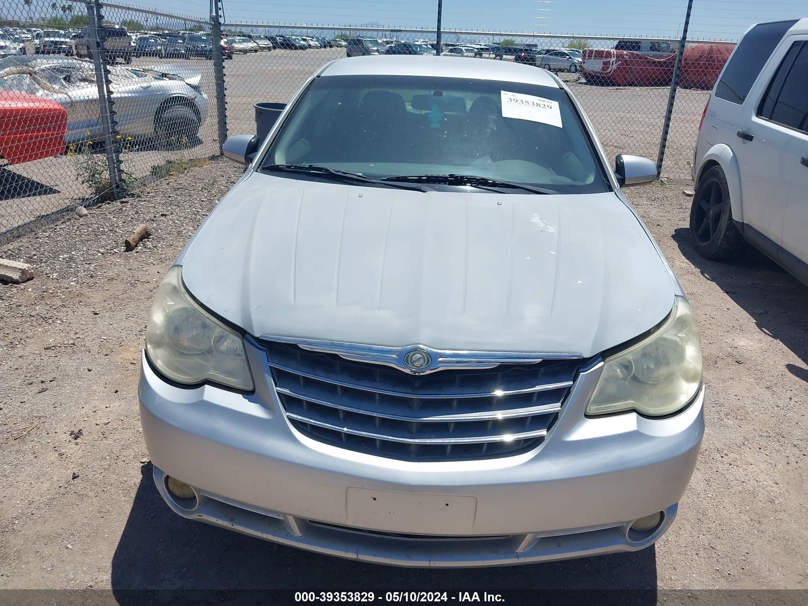 Photo 5 VIN: 1C3LC66MX8N166661 - CHRYSLER SEBRING 