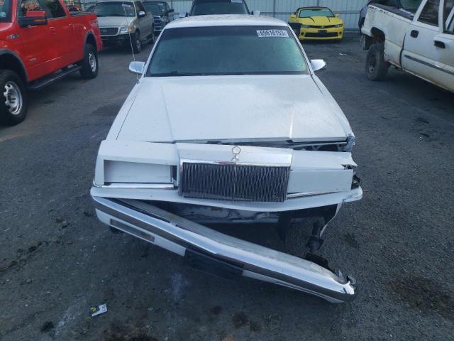 Photo 4 VIN: 1C3XC66R6LD891640 - CHRYSLER NEW YORKER 