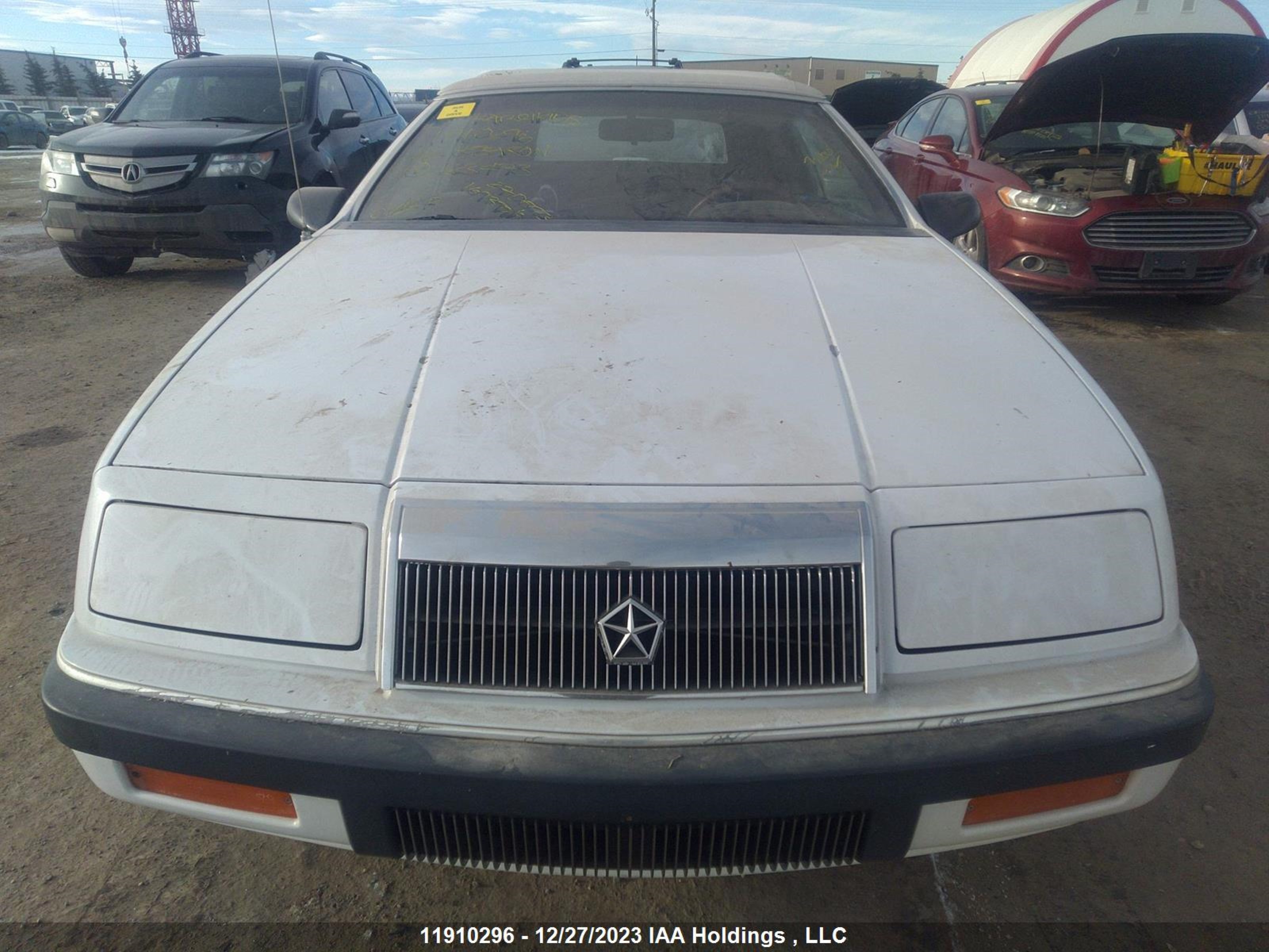 Photo 5 VIN: 1C3XU4534NF183473 - CHRYSLER LE BARON 