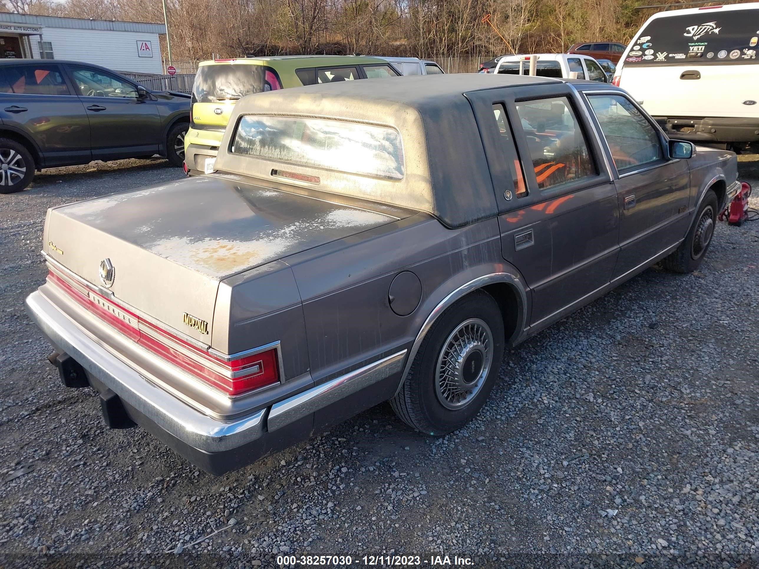 Photo 3 VIN: 1C3XV56L5PD128143 - CHRYSLER IMPERIAL 