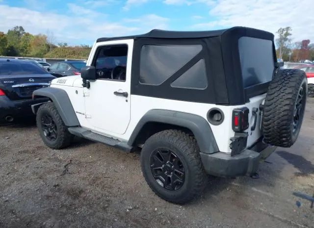 Photo 2 VIN: 1C4AJWAG0GL110796 - JEEP WRANGLER 