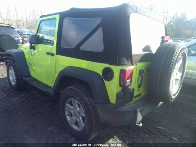 Photo 2 VIN: 1C4AJWAG0GL334697 - JEEP WRANGLER 