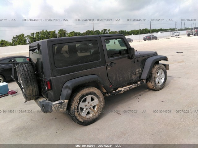 Photo 3 VIN: 1C4AJWAG0HL592879 - JEEP WRANGLER 