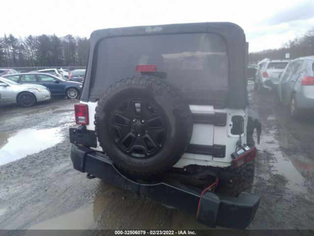 Photo 5 VIN: 1C4AJWAG0HL728640 - JEEP WRANGLER 