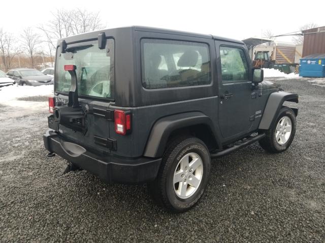 Photo 2 VIN: 1C4AJWAG0JL907833 - JEEP WRANGLER JK 