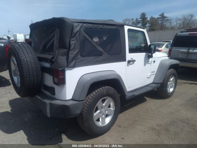 Photo 3 VIN: 1C4AJWAG1CL122708 - JEEP WRANGLER 