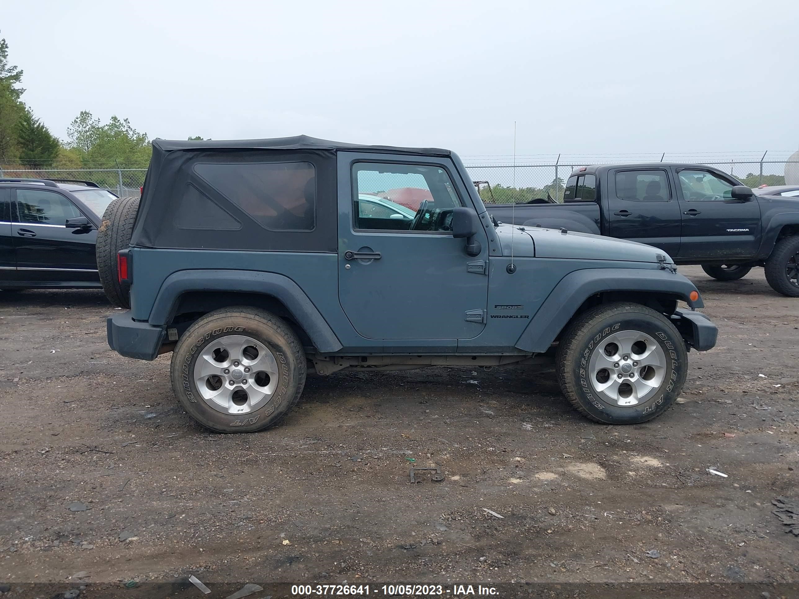 Photo 12 VIN: 1C4AJWAG1EL116846 - JEEP WRANGLER 