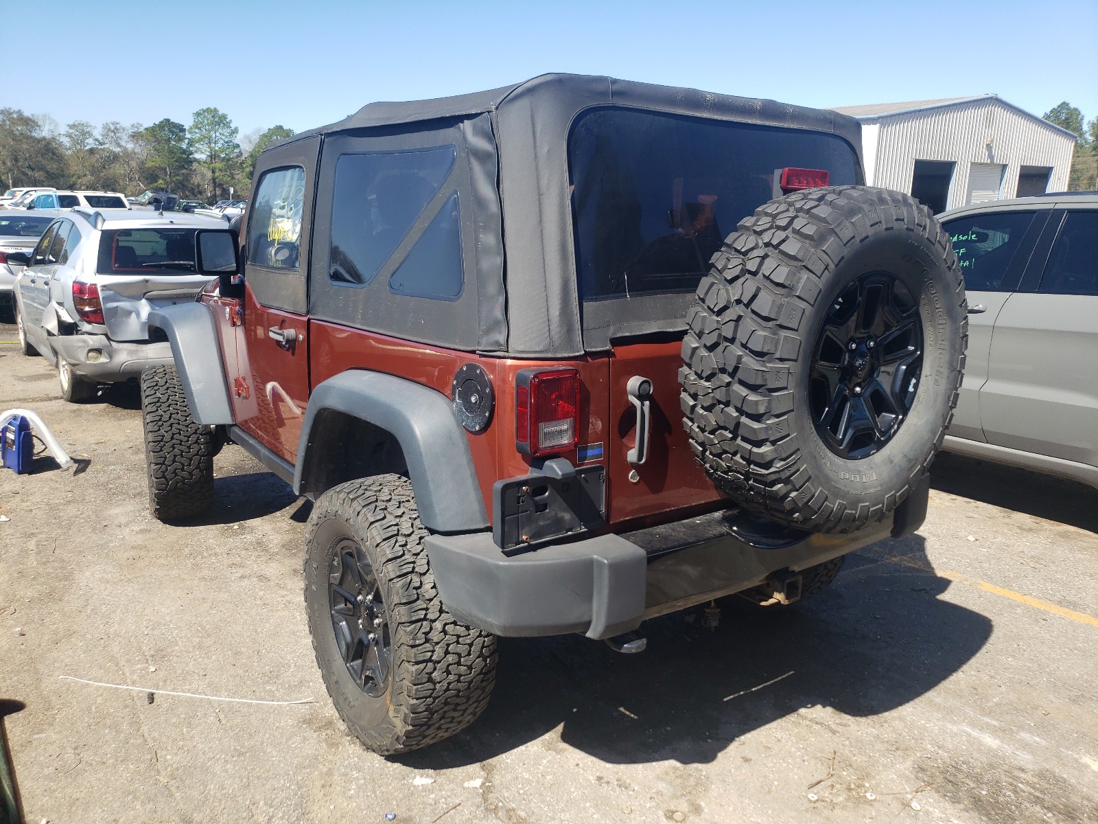 Photo 2 VIN: 1C4AJWAG1EL239708 - JEEP WRANGLER S 