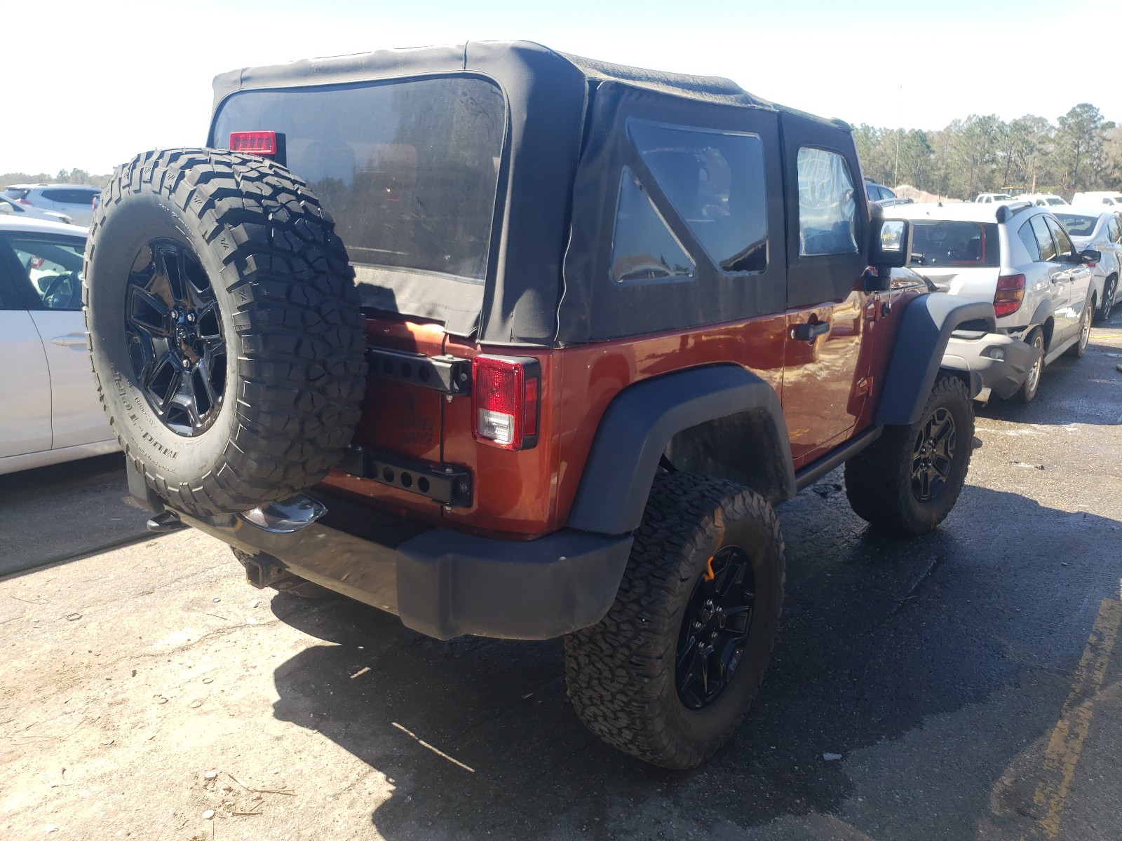 Photo 3 VIN: 1C4AJWAG1EL239708 - JEEP WRANGLER S 