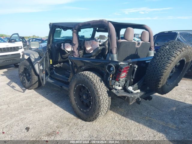 Photo 2 VIN: 1C4AJWAG1GL317326 - JEEP WRANGLER 