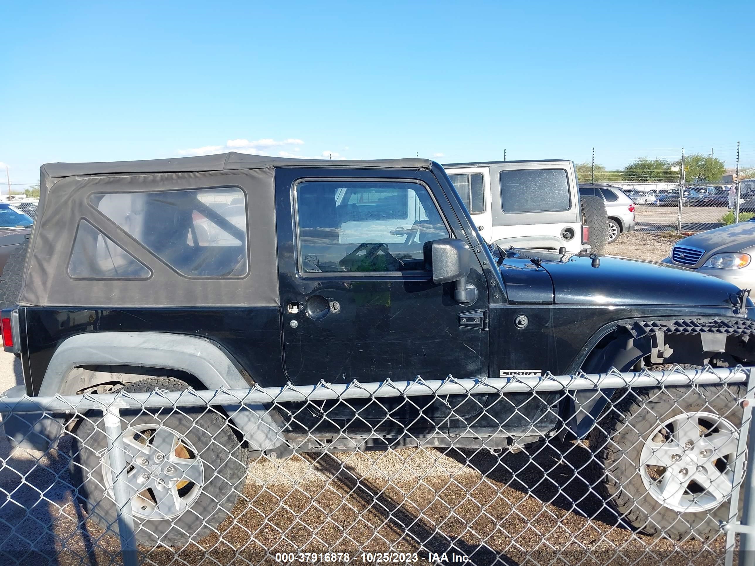 Photo 11 VIN: 1C4AJWAG2DL554984 - JEEP WRANGLER 