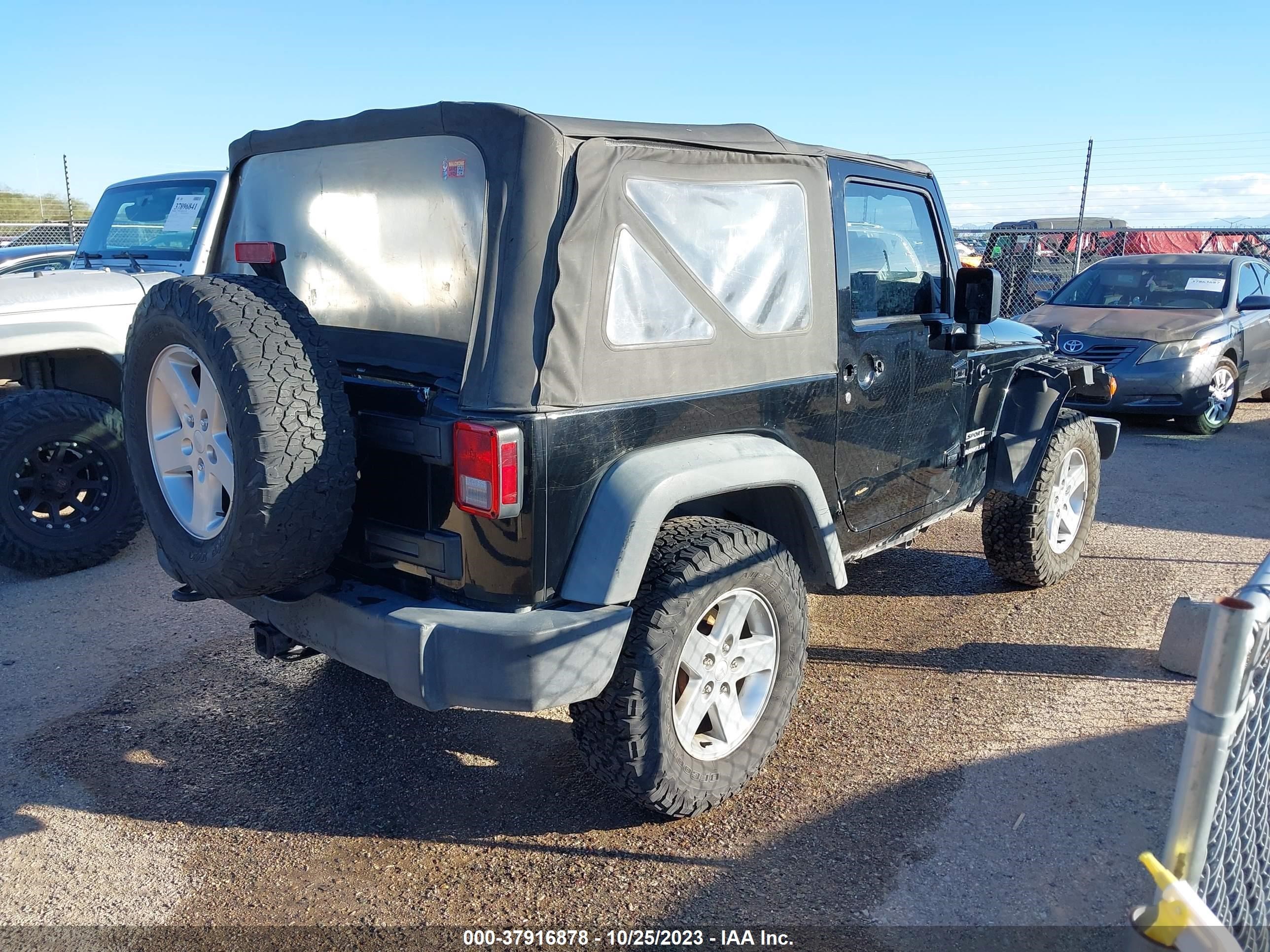 Photo 3 VIN: 1C4AJWAG2DL554984 - JEEP WRANGLER 