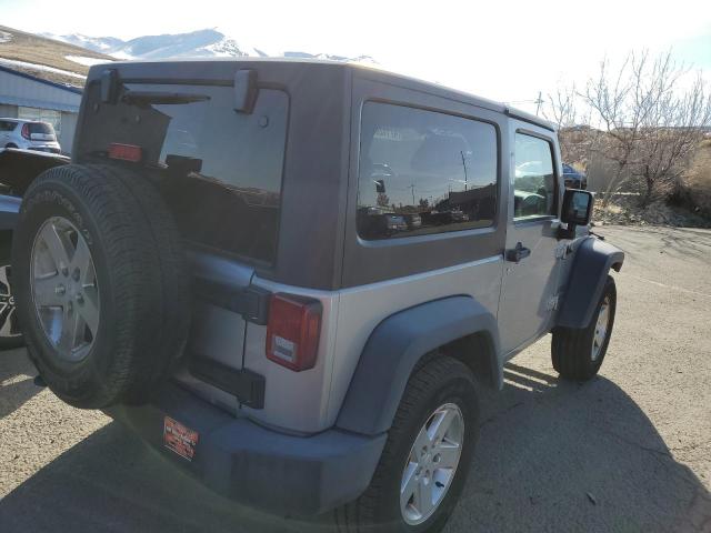 Photo 2 VIN: 1C4AJWAG2DL555651 - JEEP WRANGLER S 