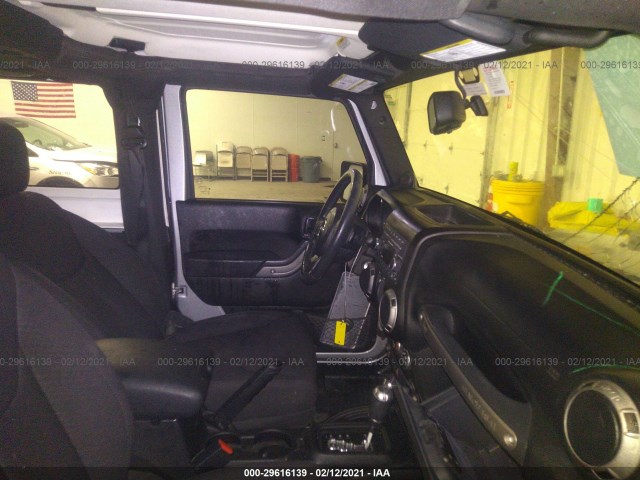 Photo 4 VIN: 1C4AJWAG2DL626914 - JEEP WRANGLER 