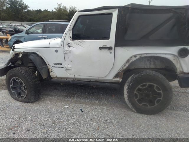 Photo 5 VIN: 1C4AJWAG2EL136104 - JEEP WRANGLER 