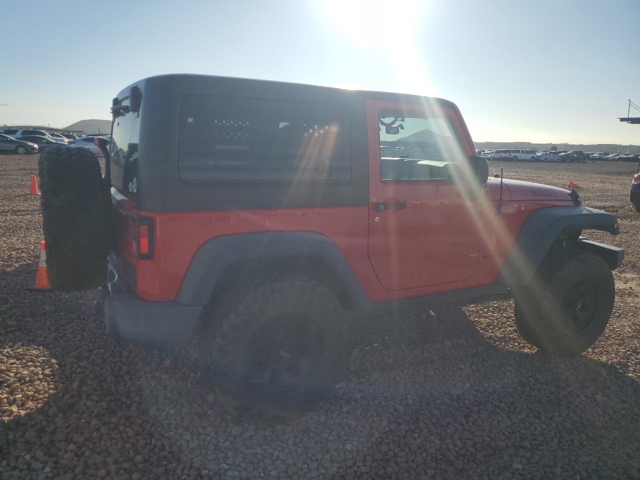 Photo 2 VIN: 1C4AJWAG2FL682550 - JEEP WRANGLER 