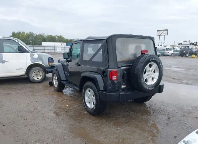 Photo 2 VIN: 1C4AJWAG2HL583195 - JEEP WRANGLER 