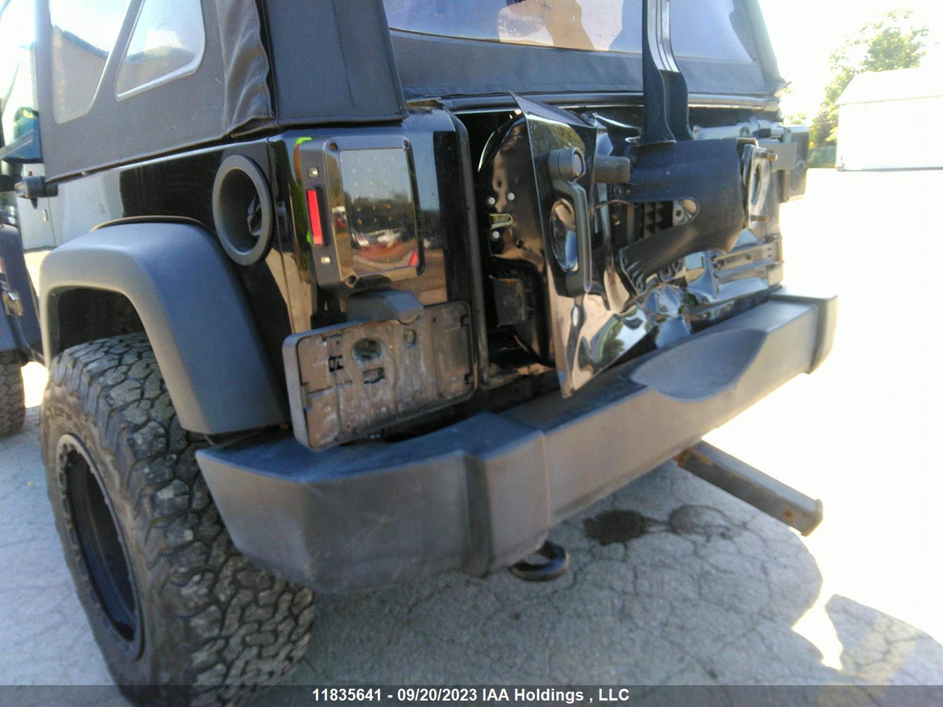 Photo 5 VIN: 1C4AJWAG2JL903296 - JEEP WRANGLER 