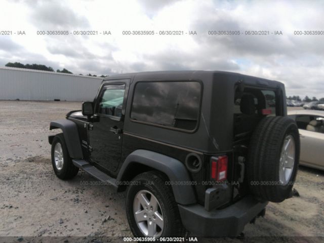 Photo 2 VIN: 1C4AJWAG3DL675474 - JEEP WRANGLER 