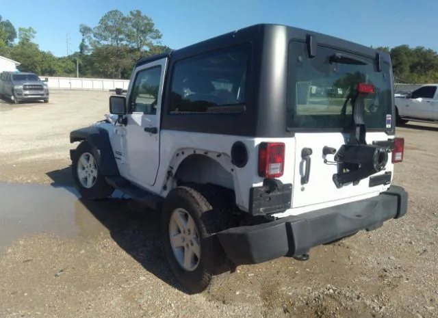 Photo 2 VIN: 1C4AJWAG3GL188473 - JEEP WRANGLER 