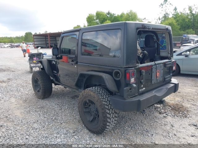 Photo 2 VIN: 1C4AJWAG3GL220001 - JEEP WRANGLER 