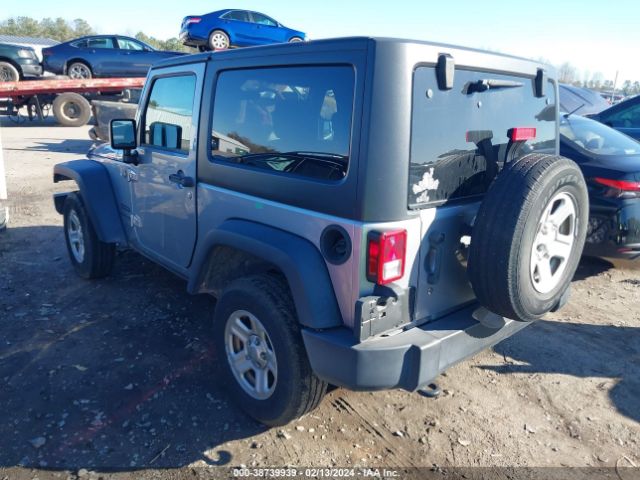 Photo 2 VIN: 1C4AJWAG3JL875931 - JEEP WRANGLER JK 