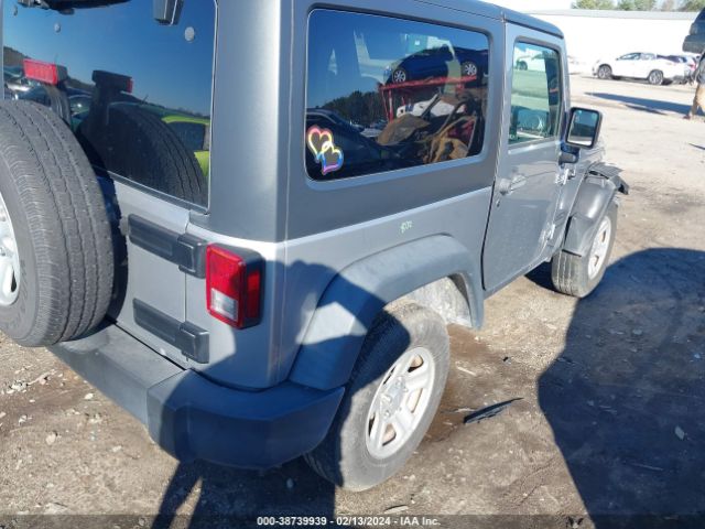 Photo 3 VIN: 1C4AJWAG3JL875931 - JEEP WRANGLER JK 