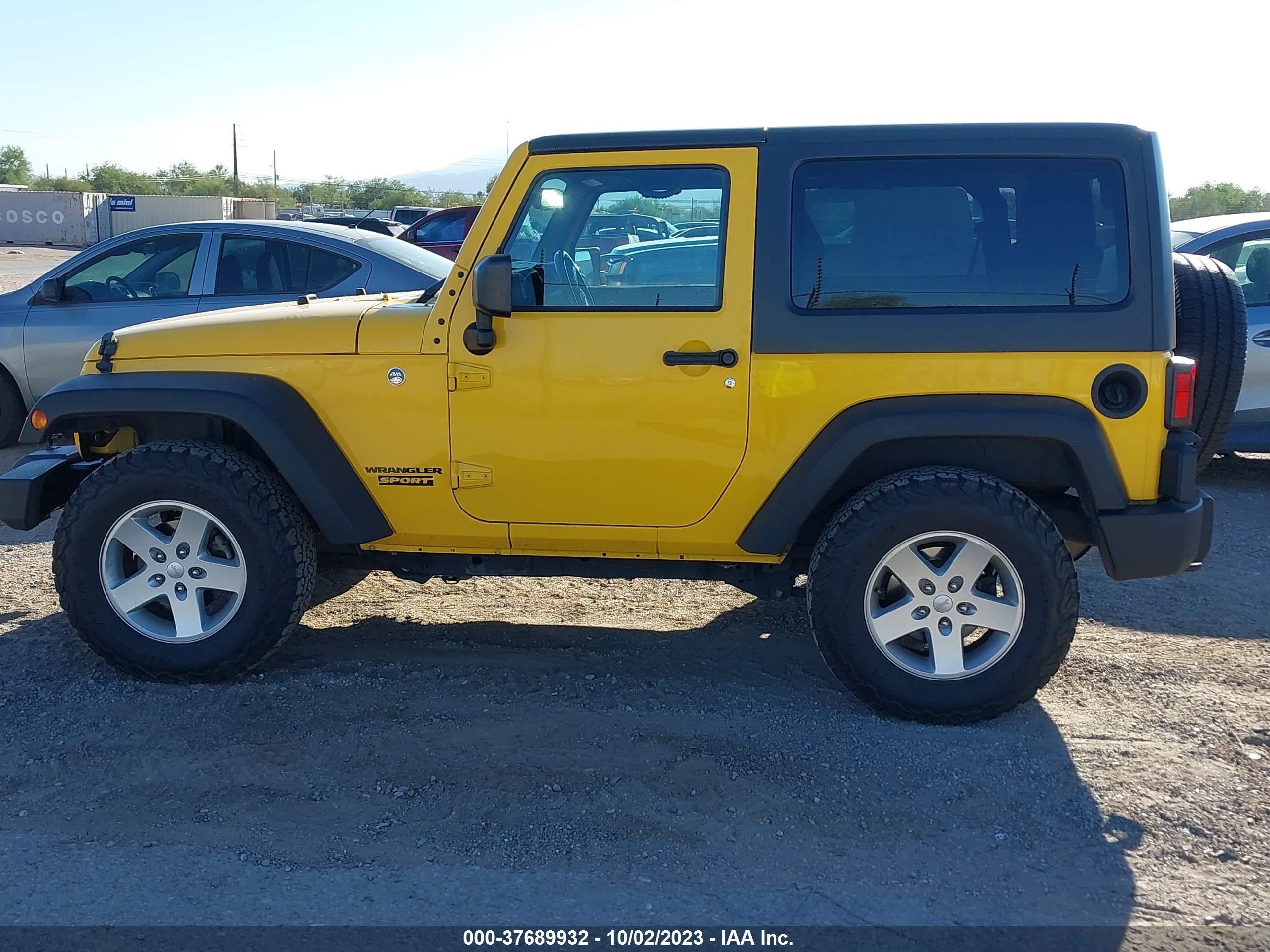 Photo 14 VIN: 1C4AJWAG4FL693663 - JEEP WRANGLER 