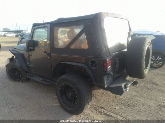 Photo 2 VIN: 1C4AJWAG4GL234019 - JEEP WRANGLER 