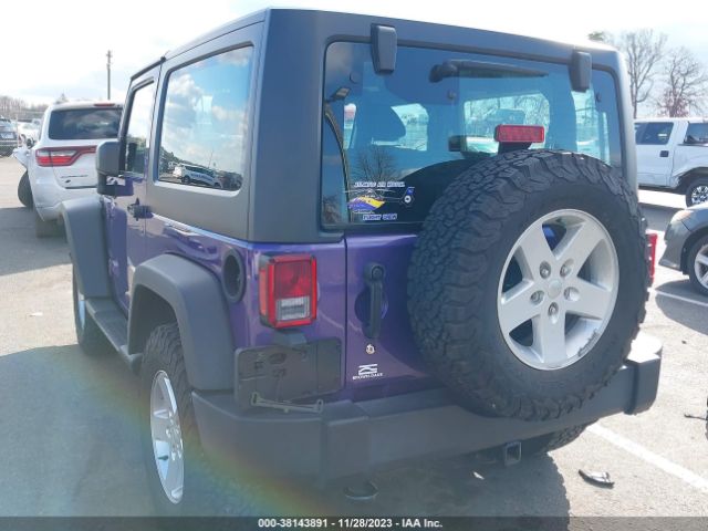 Photo 2 VIN: 1C4AJWAG4HL721724 - JEEP WRANGLER 