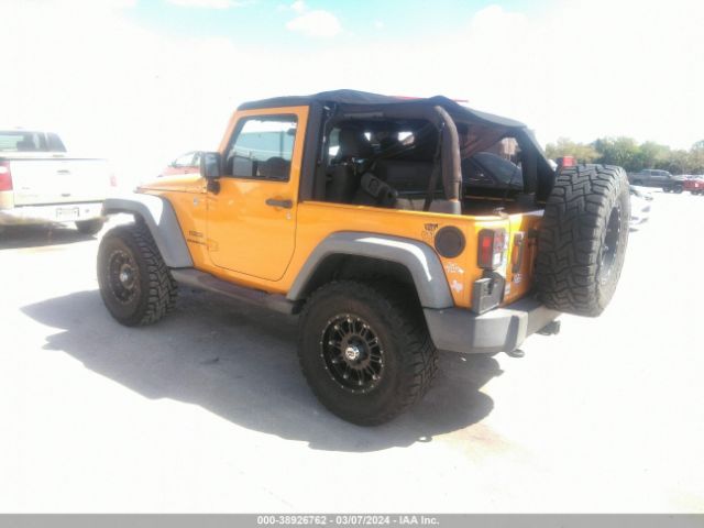 Photo 2 VIN: 1C4AJWAG5CL135803 - JEEP WRANGLER 