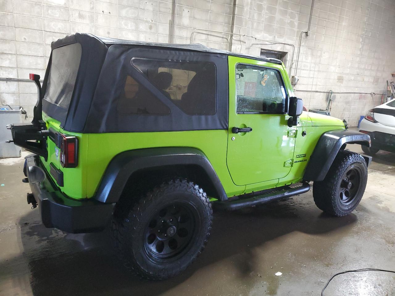 Photo 2 VIN: 1C4AJWAG5CL270814 - JEEP WRANGLER 