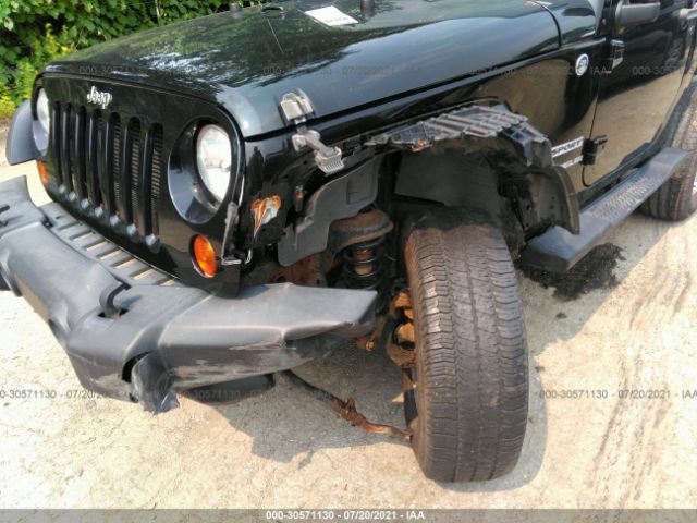 Photo 5 VIN: 1C4AJWAG5DL653878 - JEEP WRANGLER 