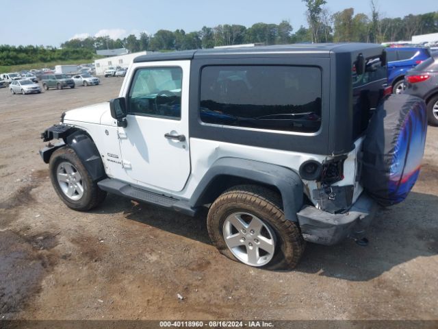 Photo 2 VIN: 1C4AJWAG5GL187776 - JEEP WRANGLER 