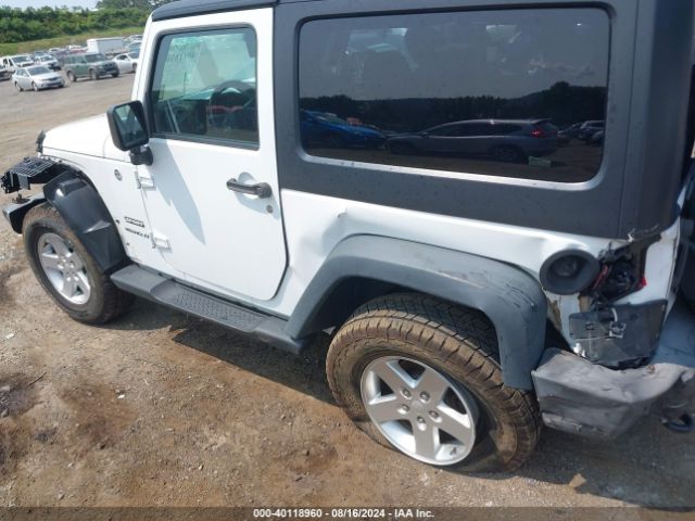 Photo 5 VIN: 1C4AJWAG5GL187776 - JEEP WRANGLER 