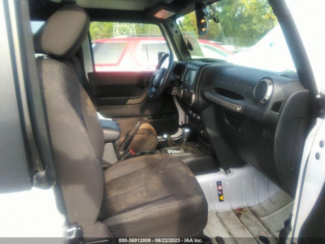 Photo 4 VIN: 1C4AJWAG5HL596992 - JEEP WRANGLER 