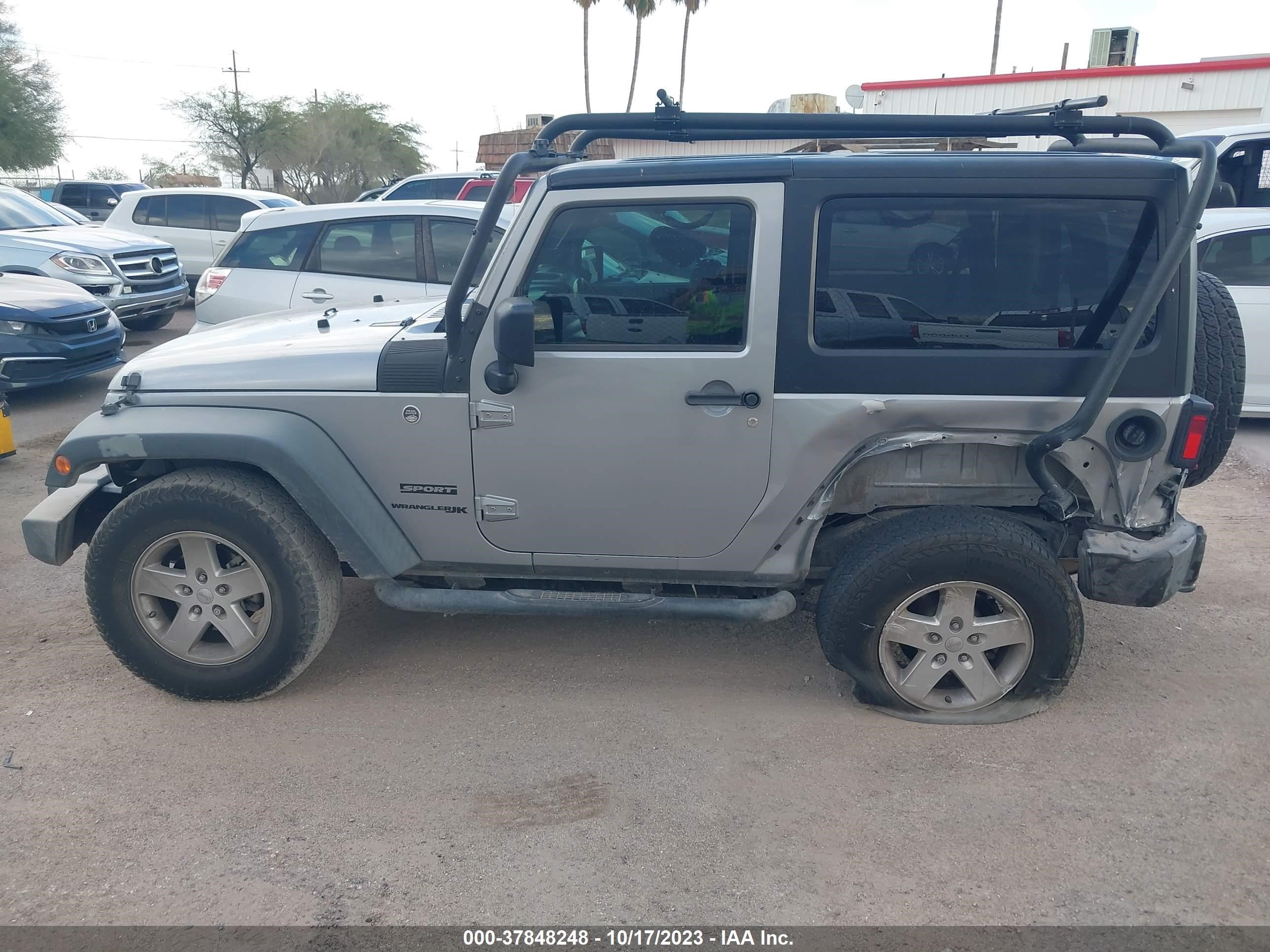 Photo 12 VIN: 1C4AJWAG5JL819036 - JEEP WRANGLER 