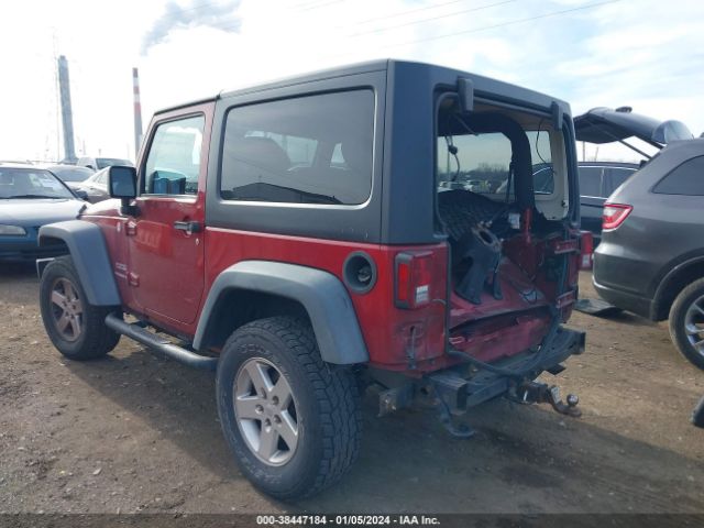 Photo 2 VIN: 1C4AJWAG6CL186310 - JEEP WRANGLER 