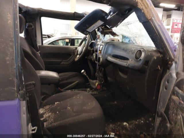 Photo 4 VIN: 1C4AJWAG6DL560917 - JEEP WRANGLER 