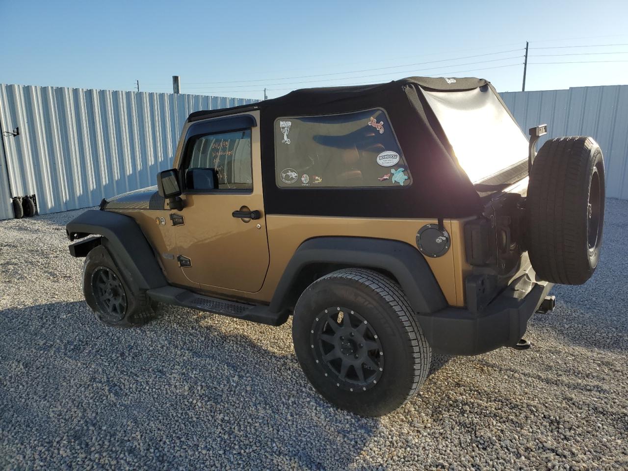 Photo 1 VIN: 1C4AJWAG6FL588963 - JEEP WRANGLER 