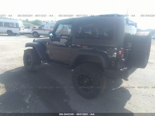 Photo 2 VIN: 1C4AJWAG7CL122258 - JEEP WRANGLER 