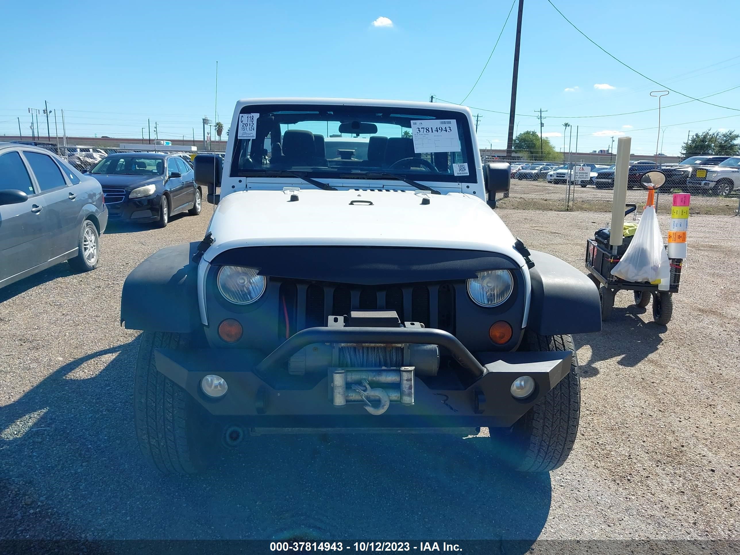 Photo 11 VIN: 1C4AJWAG7CL123488 - JEEP WRANGLER 