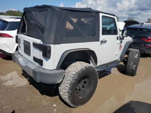 Photo 2 VIN: 1C4AJWAG7CL260091 - JEEP WRANGLER S 