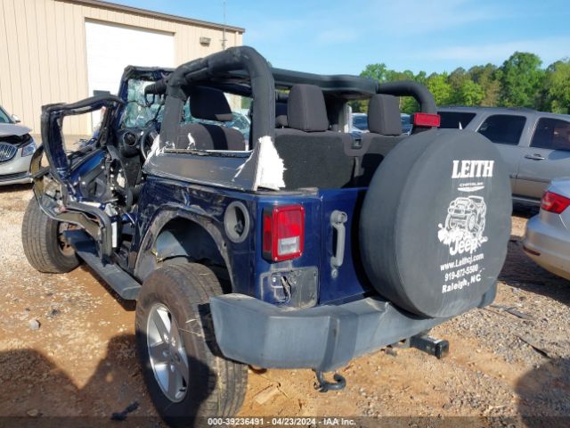 Photo 2 VIN: 1C4AJWAG7DL516196 - JEEP WRANGLER 